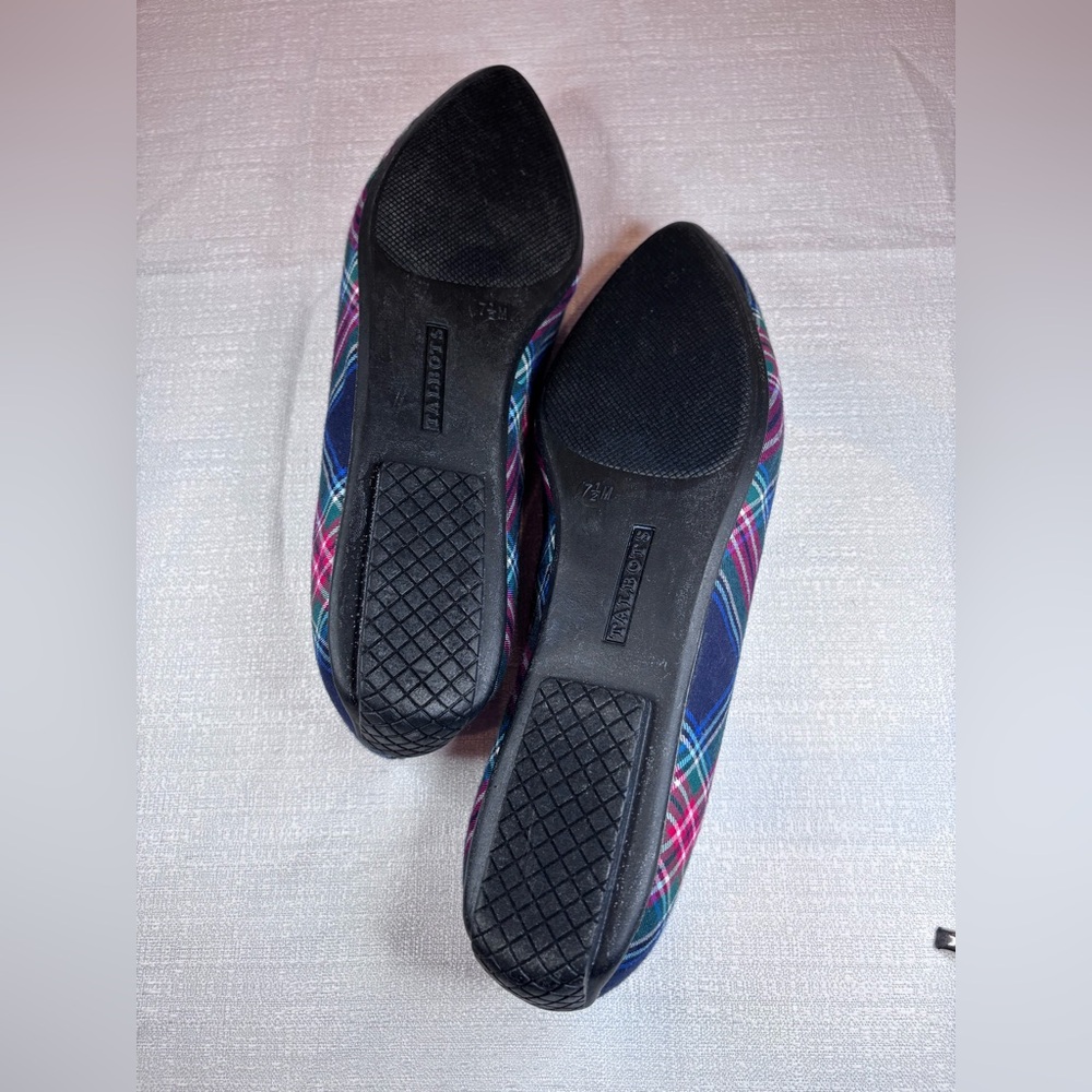 Talbots NWOT Plaid Flats with Silver and Pearl Embellishments W 7.5 - Picture 5 of 8